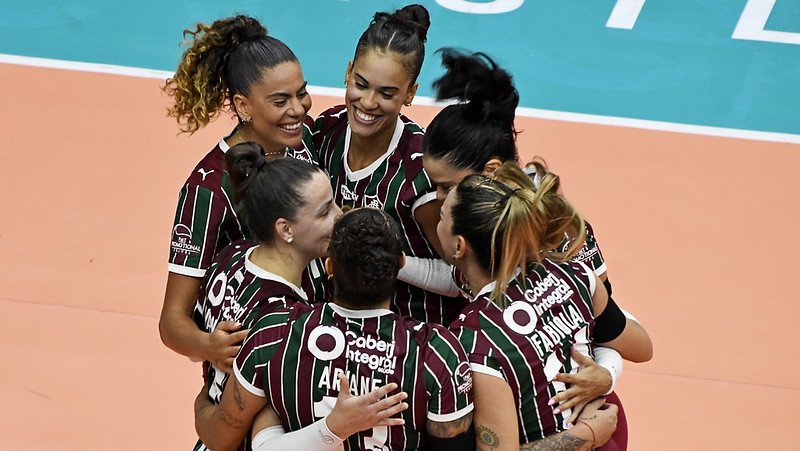 Fluminense bate Brasília e pega Osasco nas quartas - Imagem do artigo original