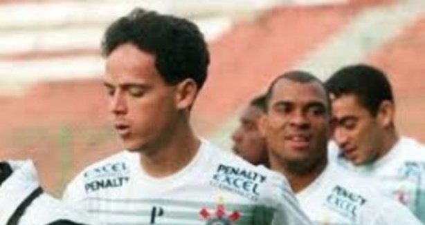 Fernando Diniz assume Corinthians e volta ao Parque São Jorge - Imagem do artigo original