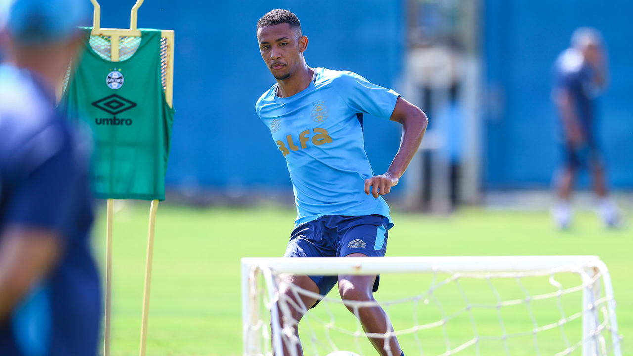 André Henrique pode trocar o Grêmio por clube turco em julho - Imagem do artigo original