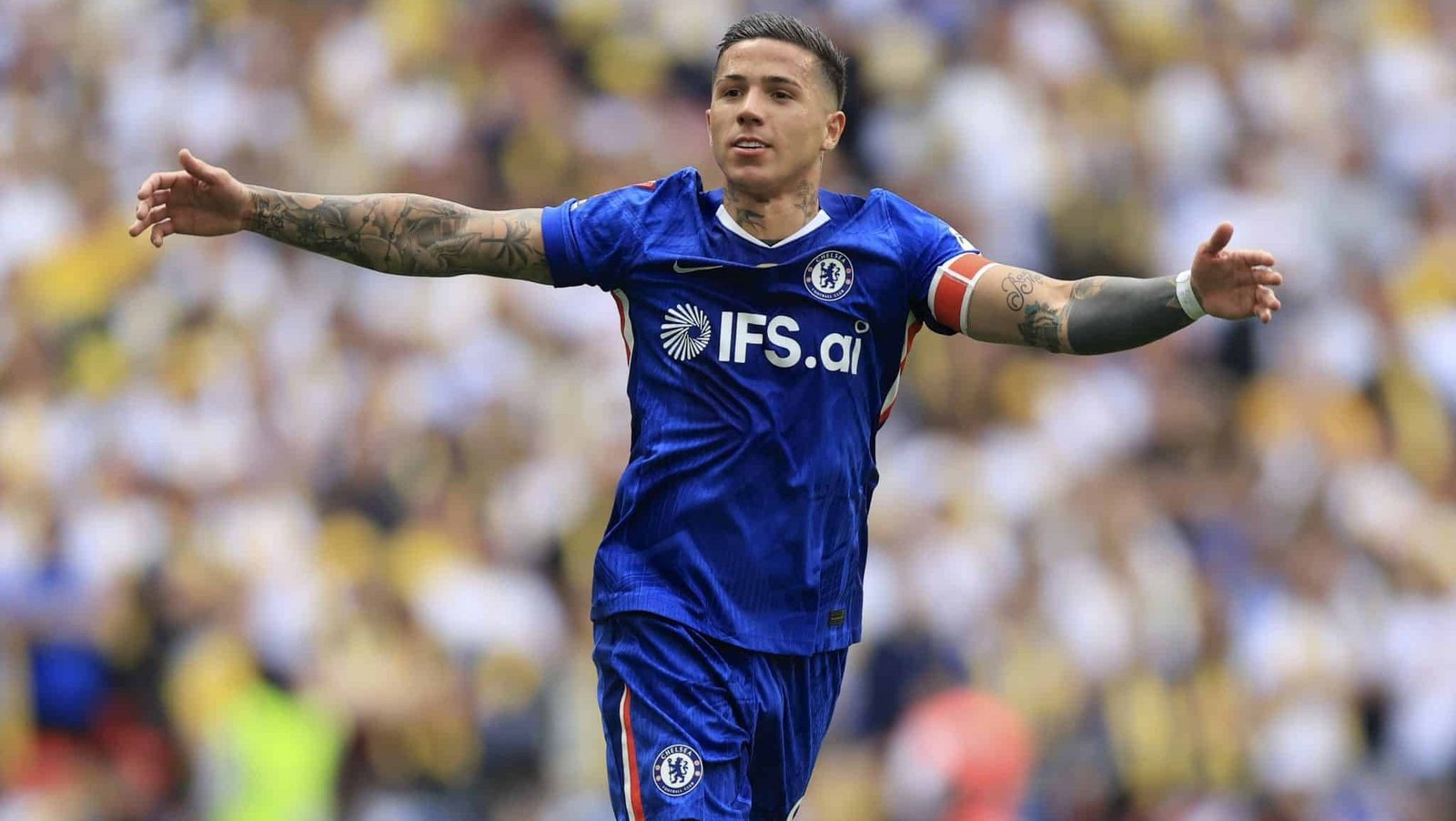 Briga Huesca x Zaragoza: goleiro dá soco e três expulsos - Imagem do artigo original