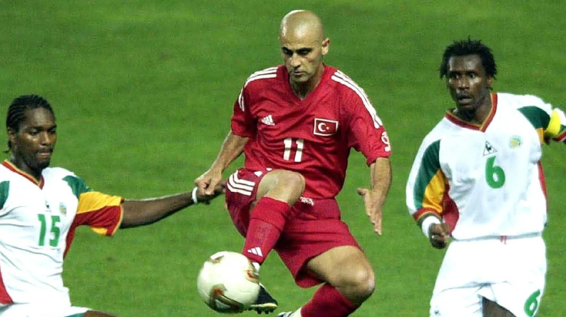 Hasan Şaş na Copa 2002: gol histórico e feito inédito - Imagem do artigo original