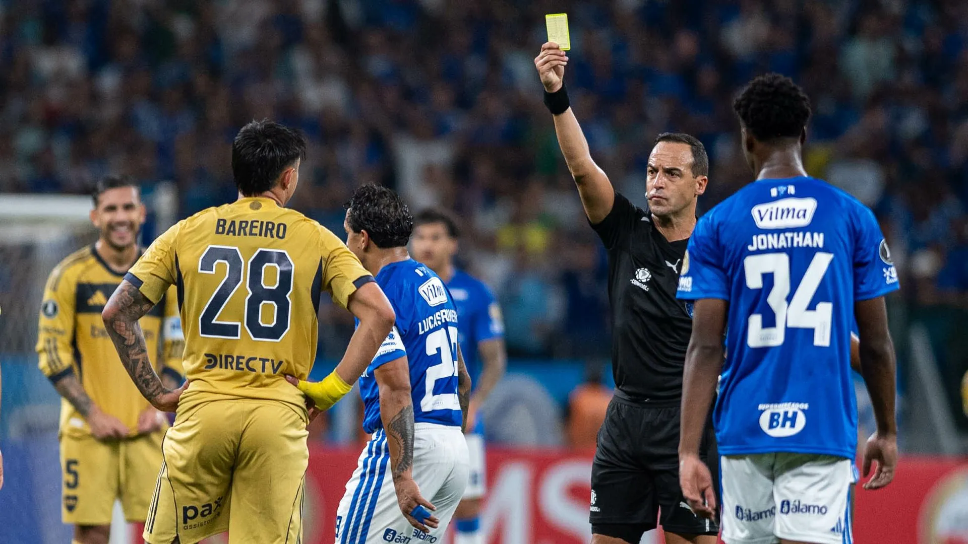 Arbitragem de Esteban Ostojich gera críticas em Cruzeiro x Boca Juniors - Imagem do artigo original