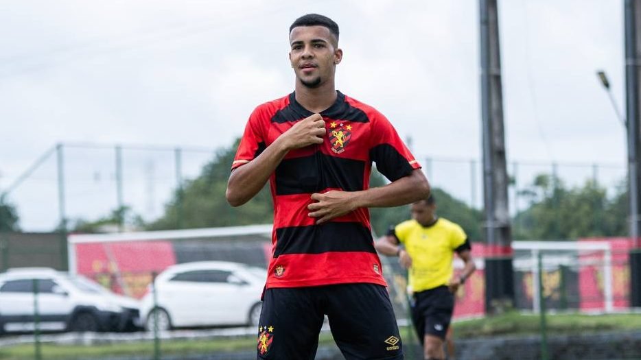 Marcão defende Gerson e rebate críticas em disputa com Flamengo - Imagem do artigo original