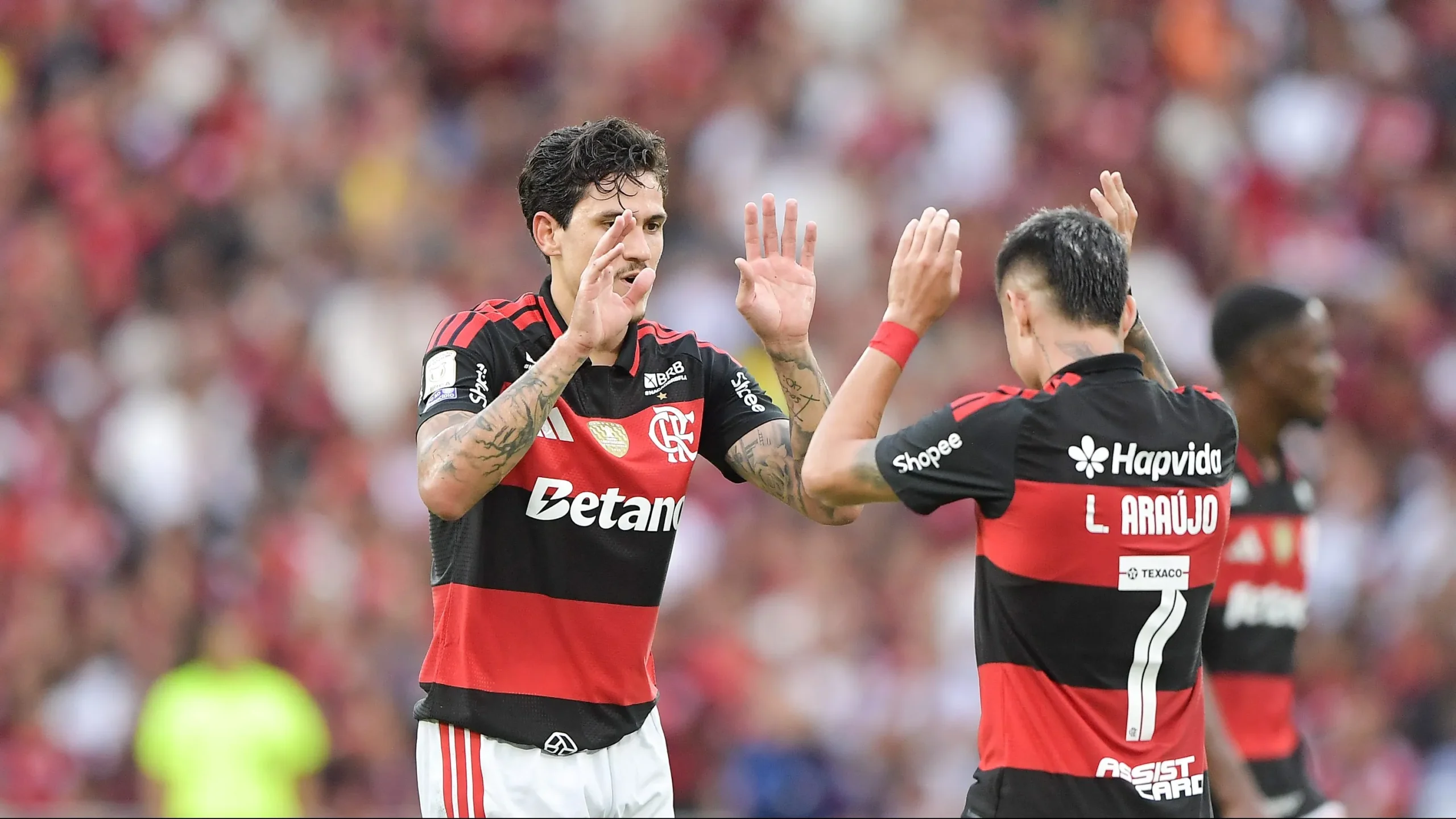 Luiz Araújo Flamengo: atacante prioriza ficar no clube apesar de sondagem - Imagem do artigo original