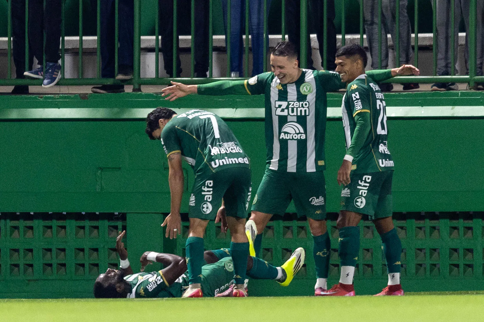 Chapecoense elimina Botafogo e avança na Copa do Brasil - Imagem do artigo original