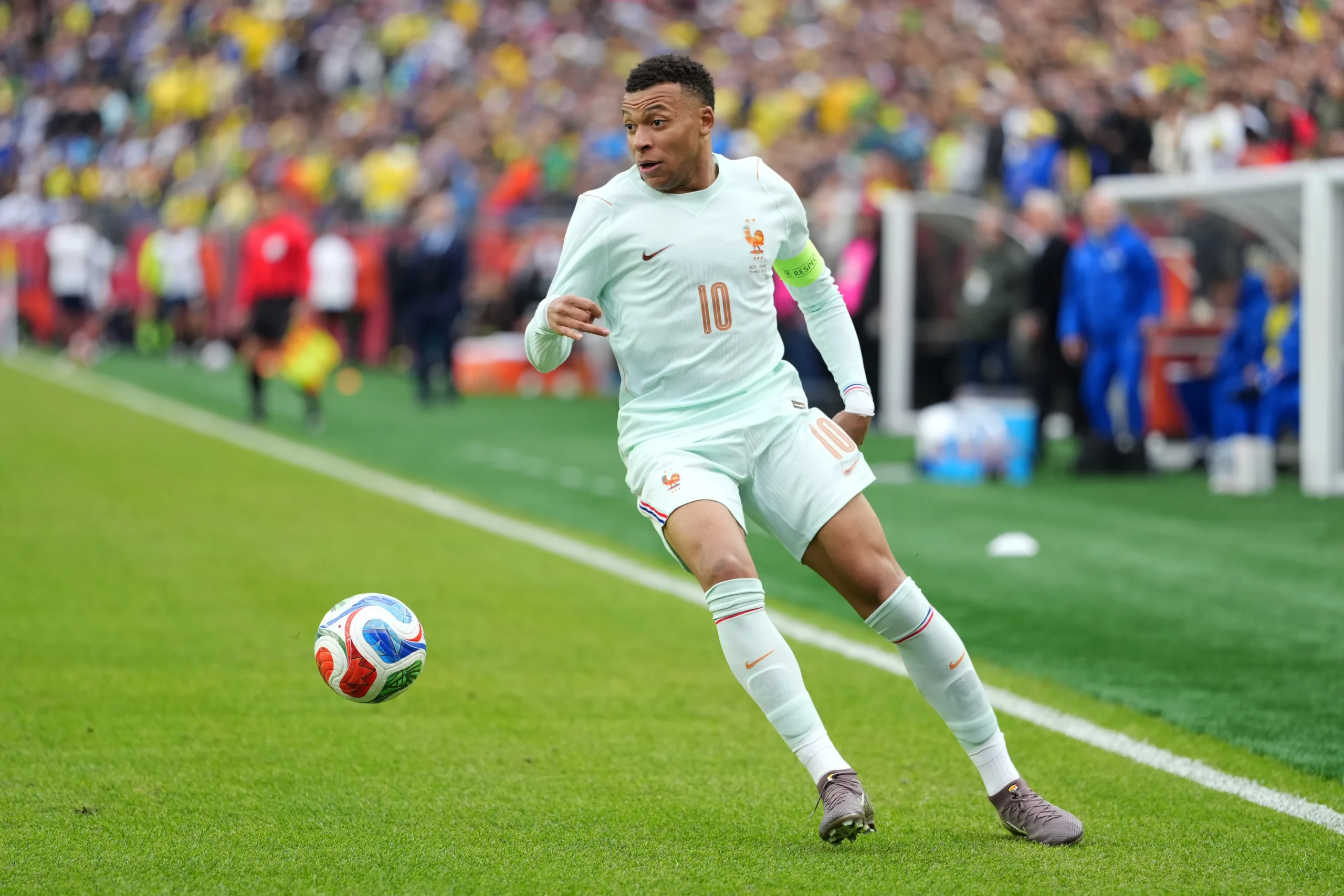 Mbappé mira recorde de gols e ameaça marca de Klose - Imagem do artigo original