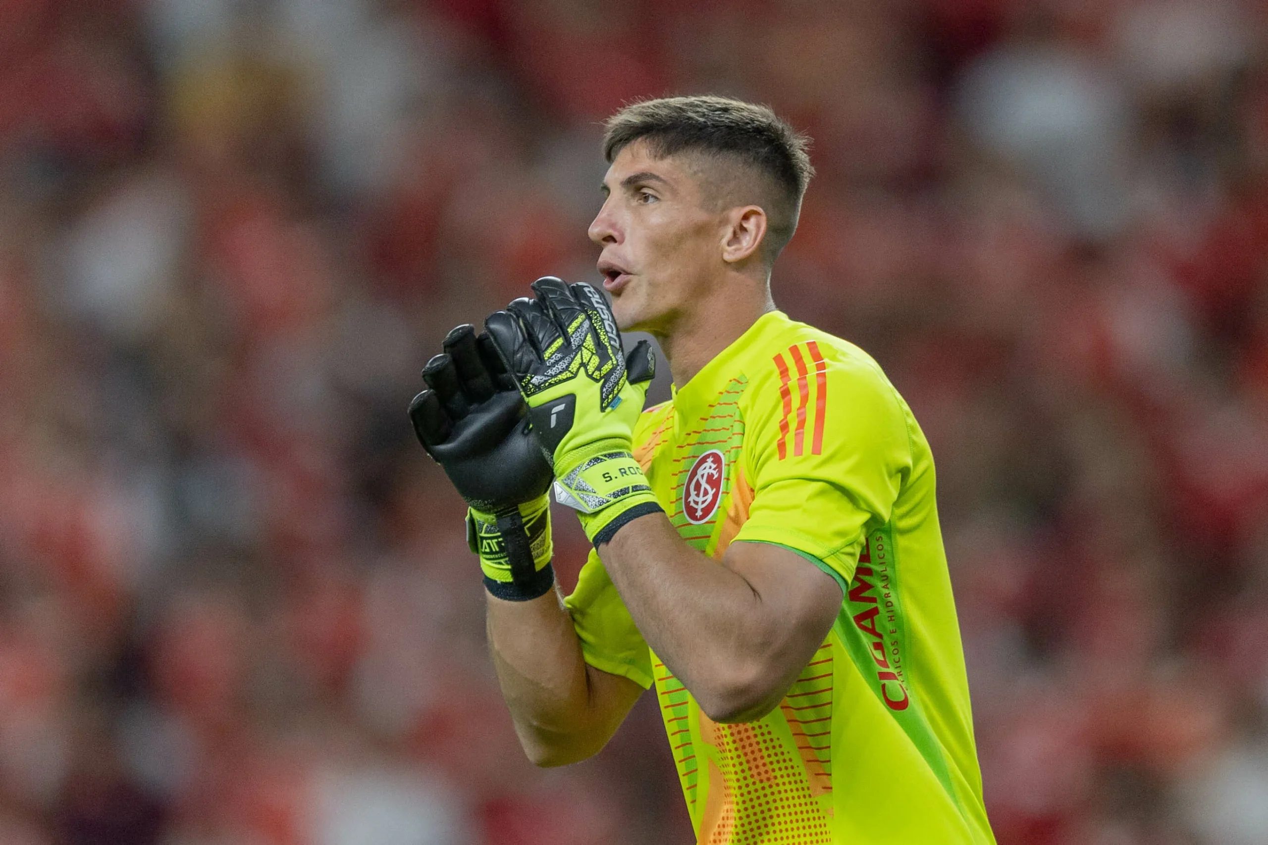 Rochet no Inter: Copa do Mundo define futuro do goleiro - Imagem do artigo original