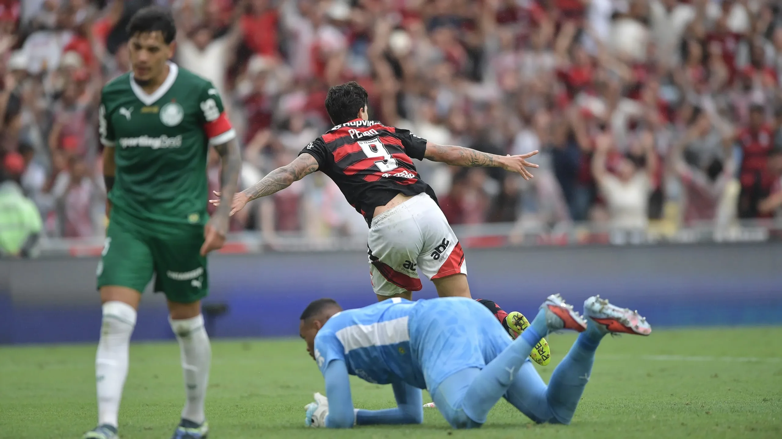 Flamengo x Palmeiras: IA projeta triunfo rubro-negro por 2 a 1 - Imagem do artigo original