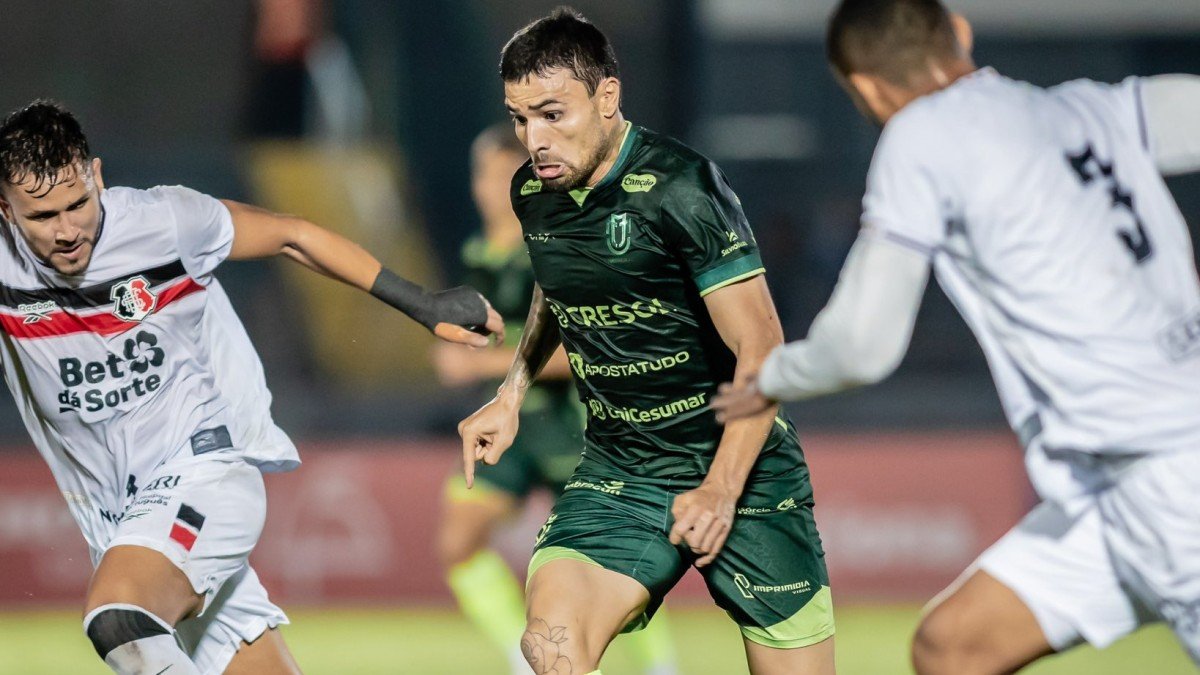 Santa Cruz x Maringá: Tricolor arranca empate na Série C - Imagem do artigo original