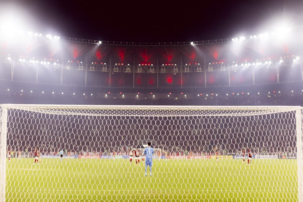 CBF combate violência e estuda reduzir jogos noturnos no Brasileirão - Imagem do artigo original