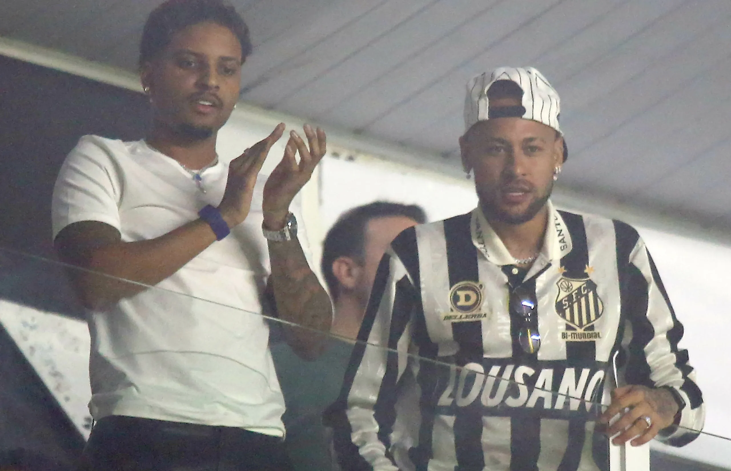 Lesão de Neymar preocupa Seleção antes de apresentação - Imagem do artigo original