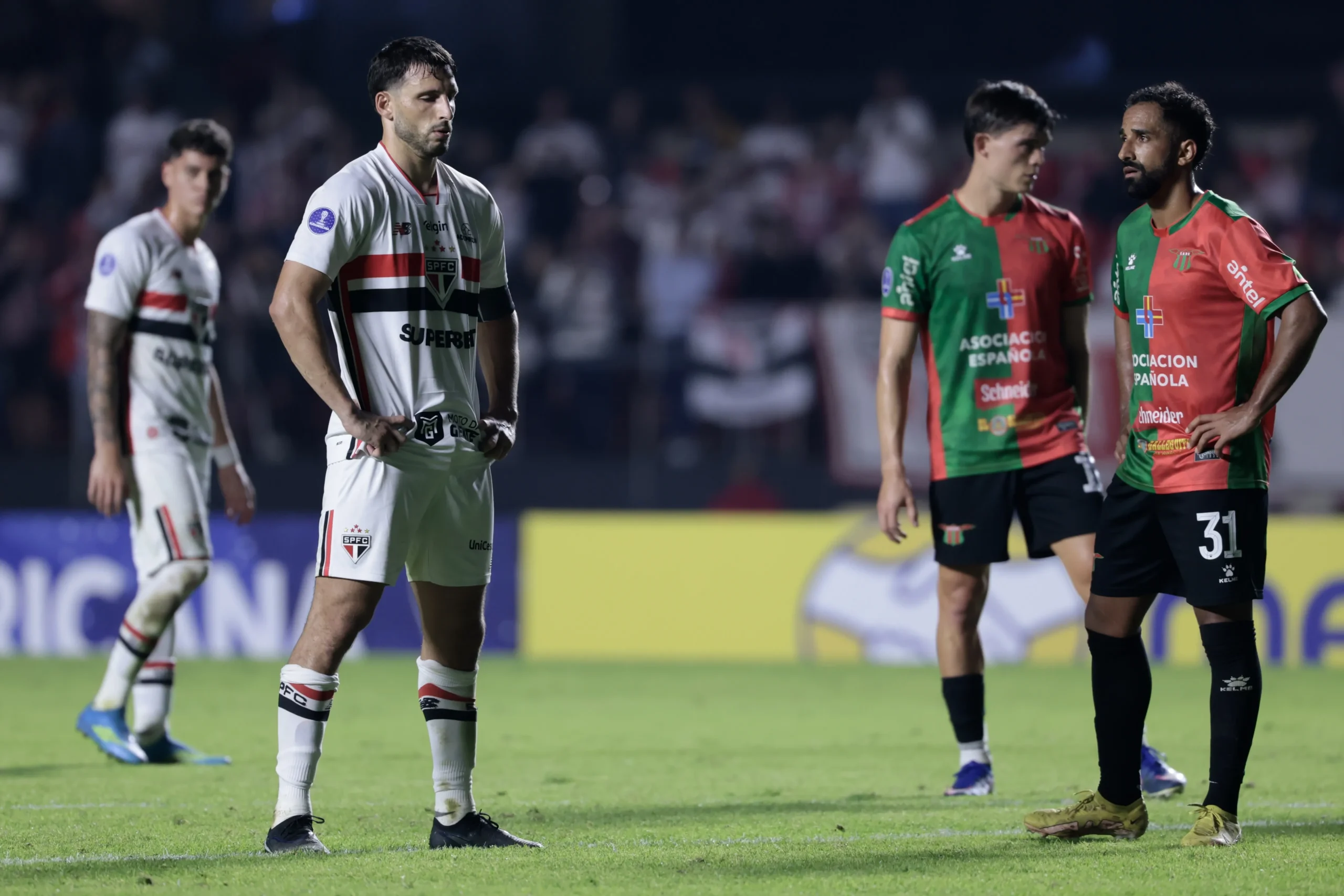 Recuperação financeira do São Paulo supera déficit corintiano - Imagem do artigo original