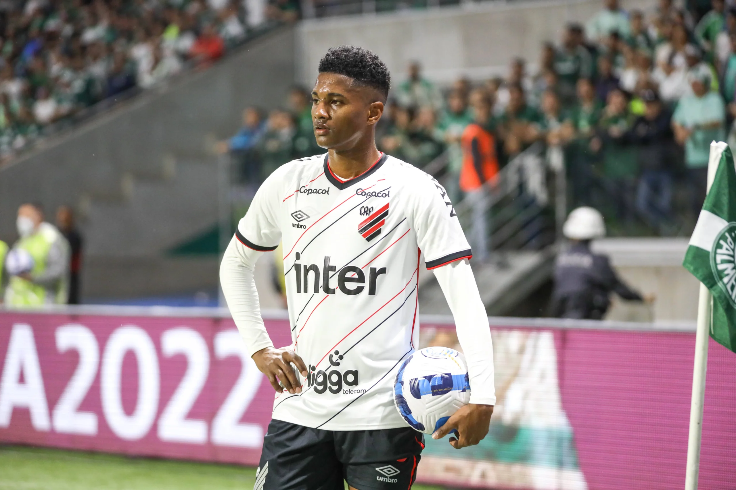 Abner Vinícius vira plano B do Cruzeiro para a lateral - Imagem do artigo original