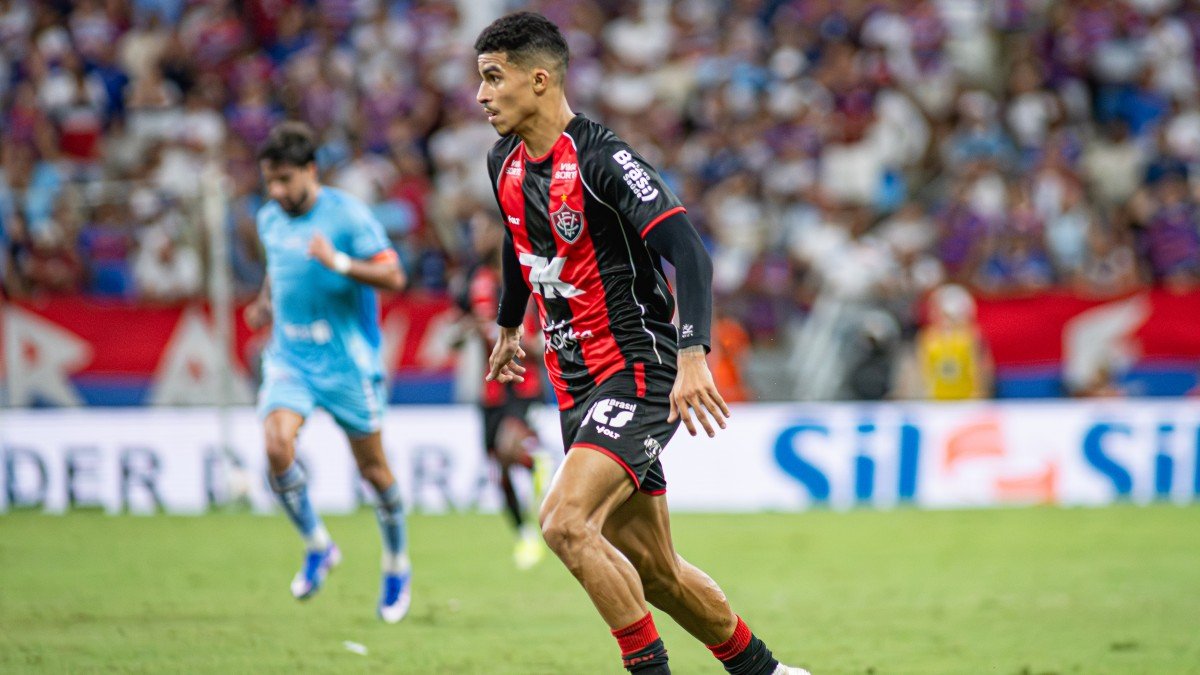 Vitória bate Fortaleza e lidera decisão da Copa do Nordeste - Imagem do artigo original