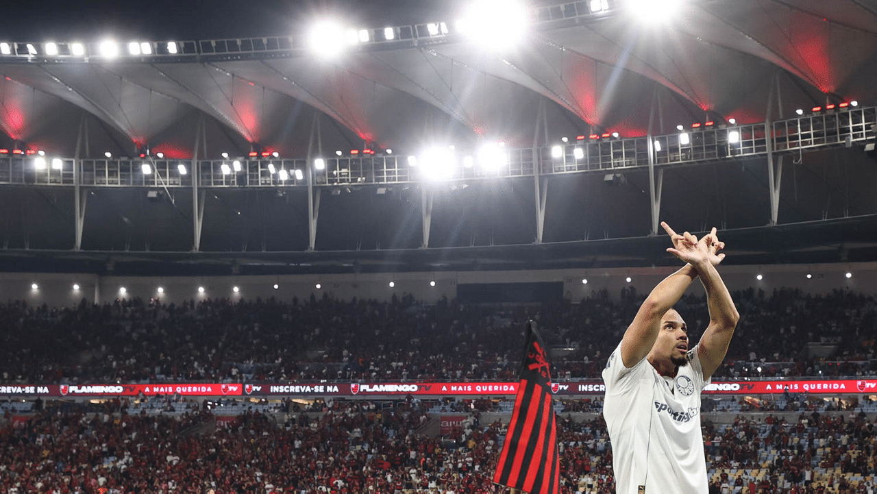 Vitória bate Fortaleza e fica a um empate do título - Imagem do artigo original