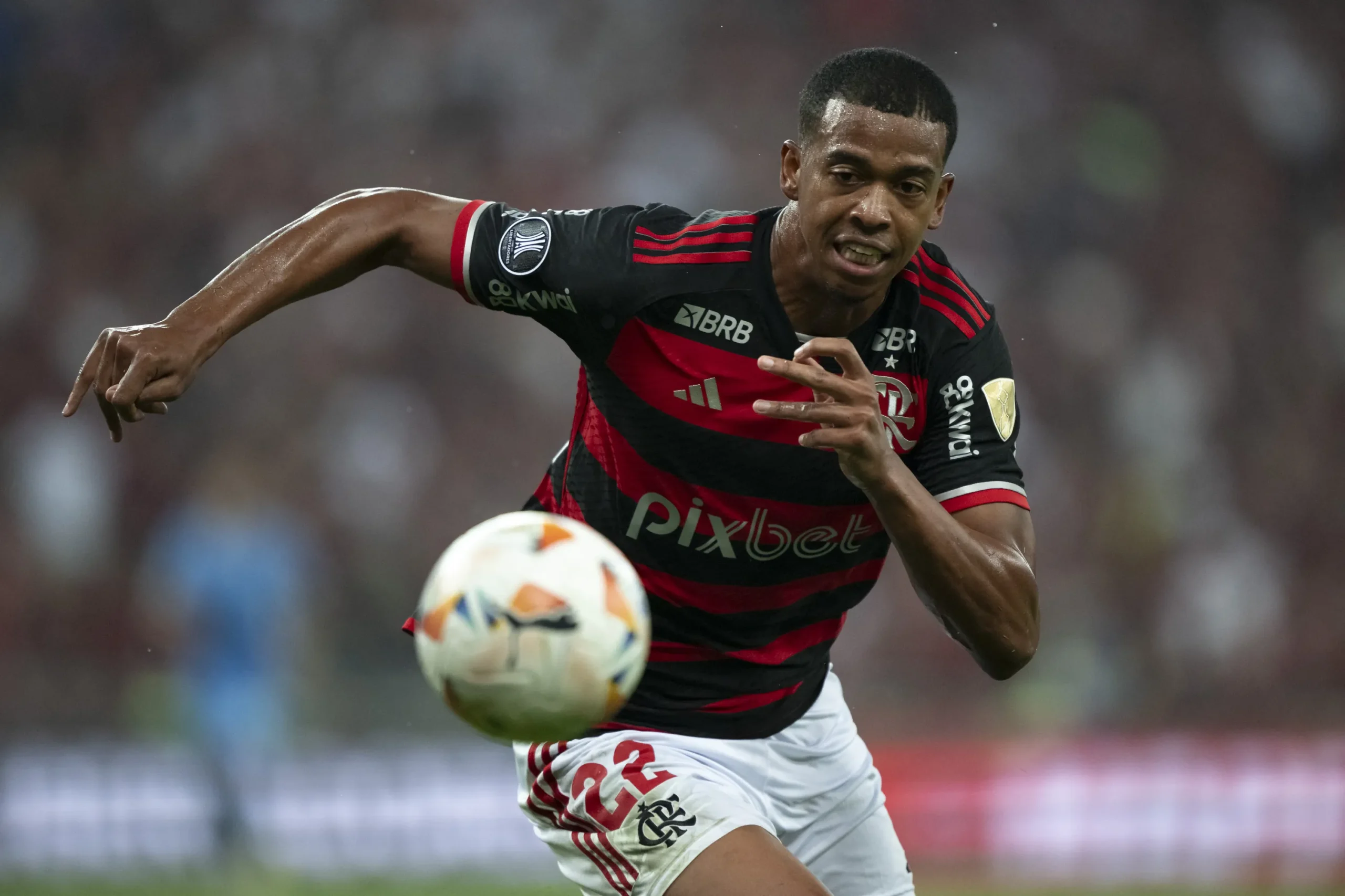 Carlinhos Flamengo: diretoria acerta venda do atacante ao Japão - Imagem do artigo original