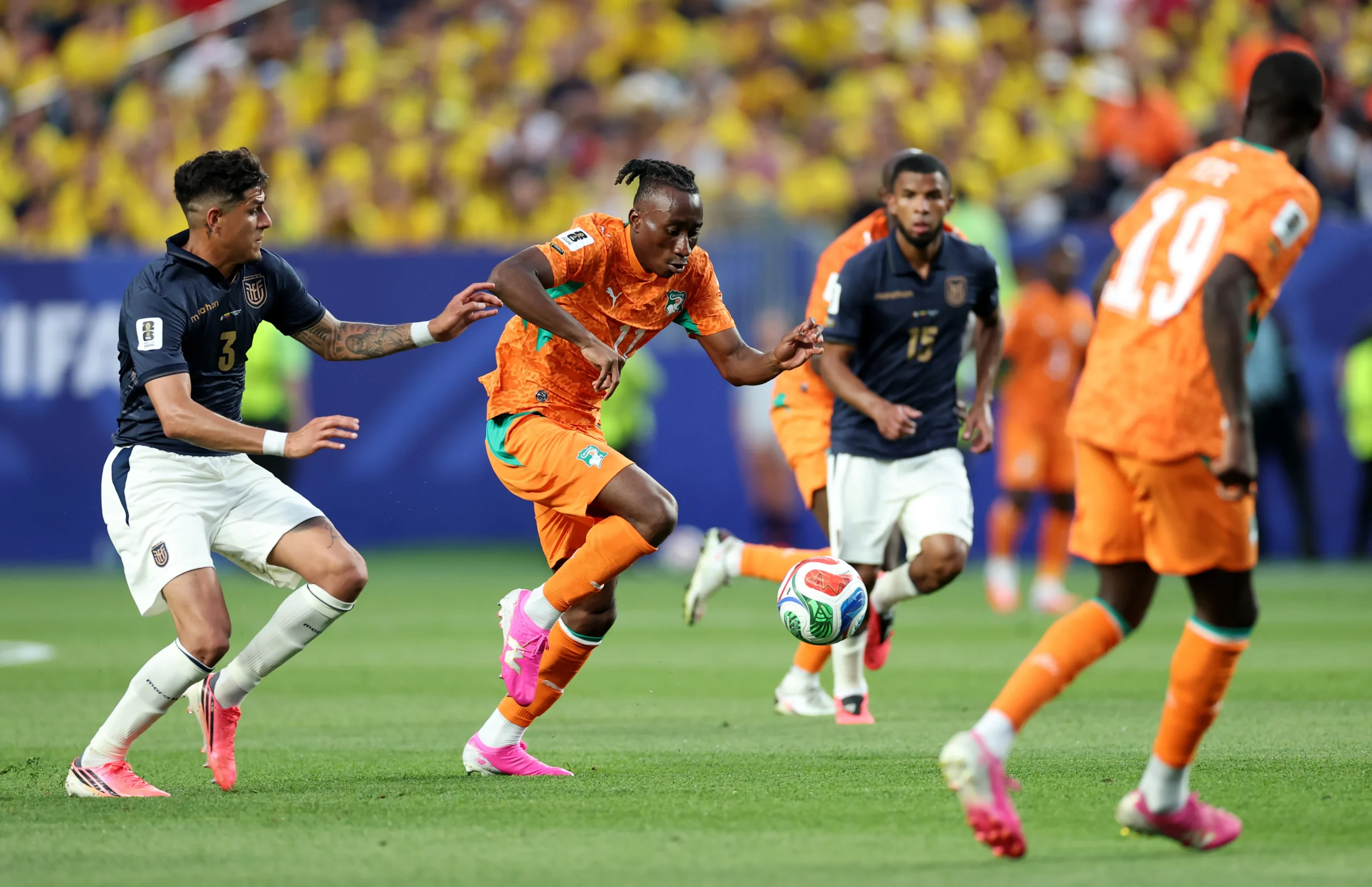 Enner Valencia perde gol inacreditável na estreia do Equador - Imagem do artigo original