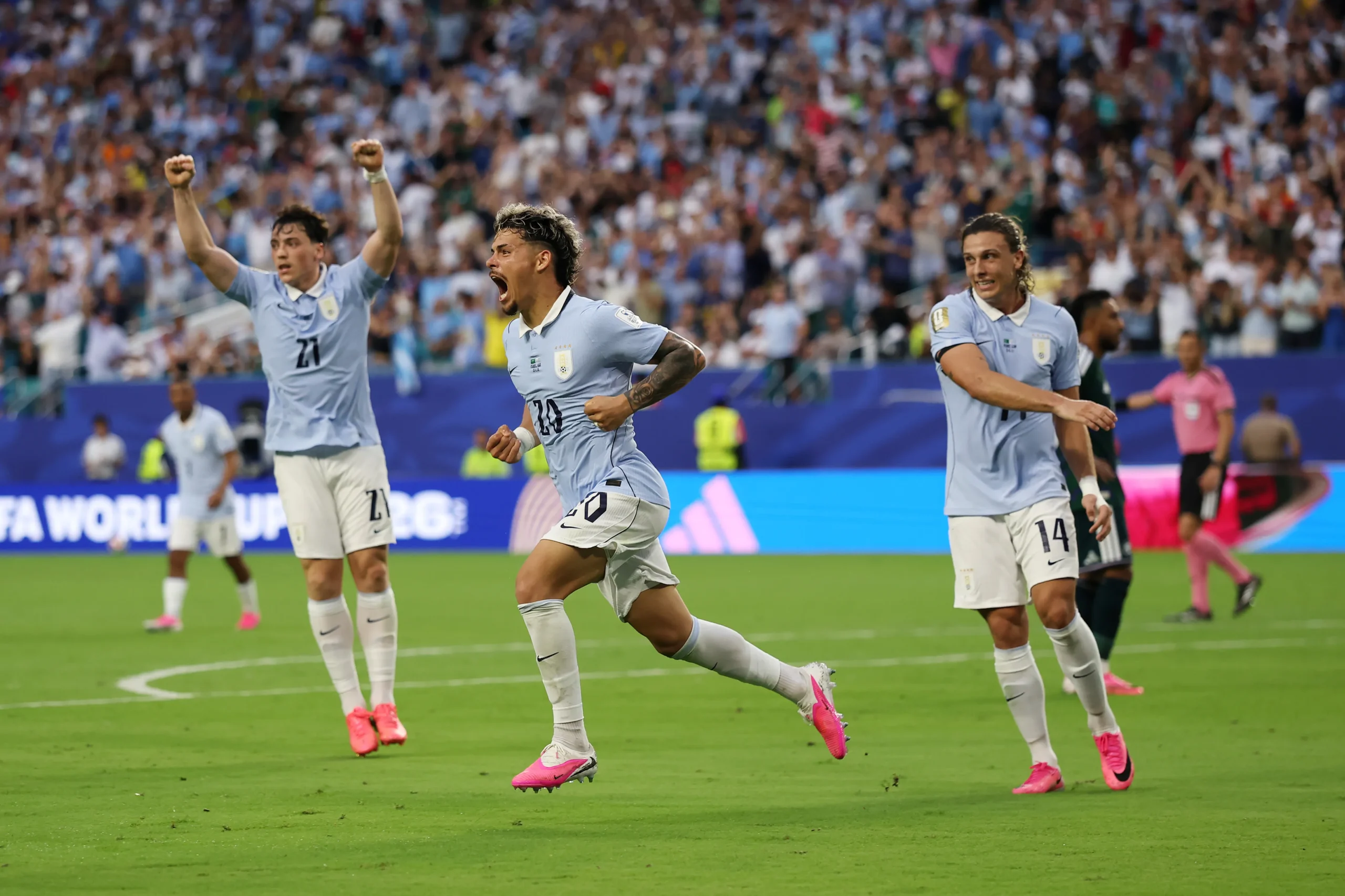 De La Cruz brilha e anima Uruguai em empate de estreia - Imagem do artigo original