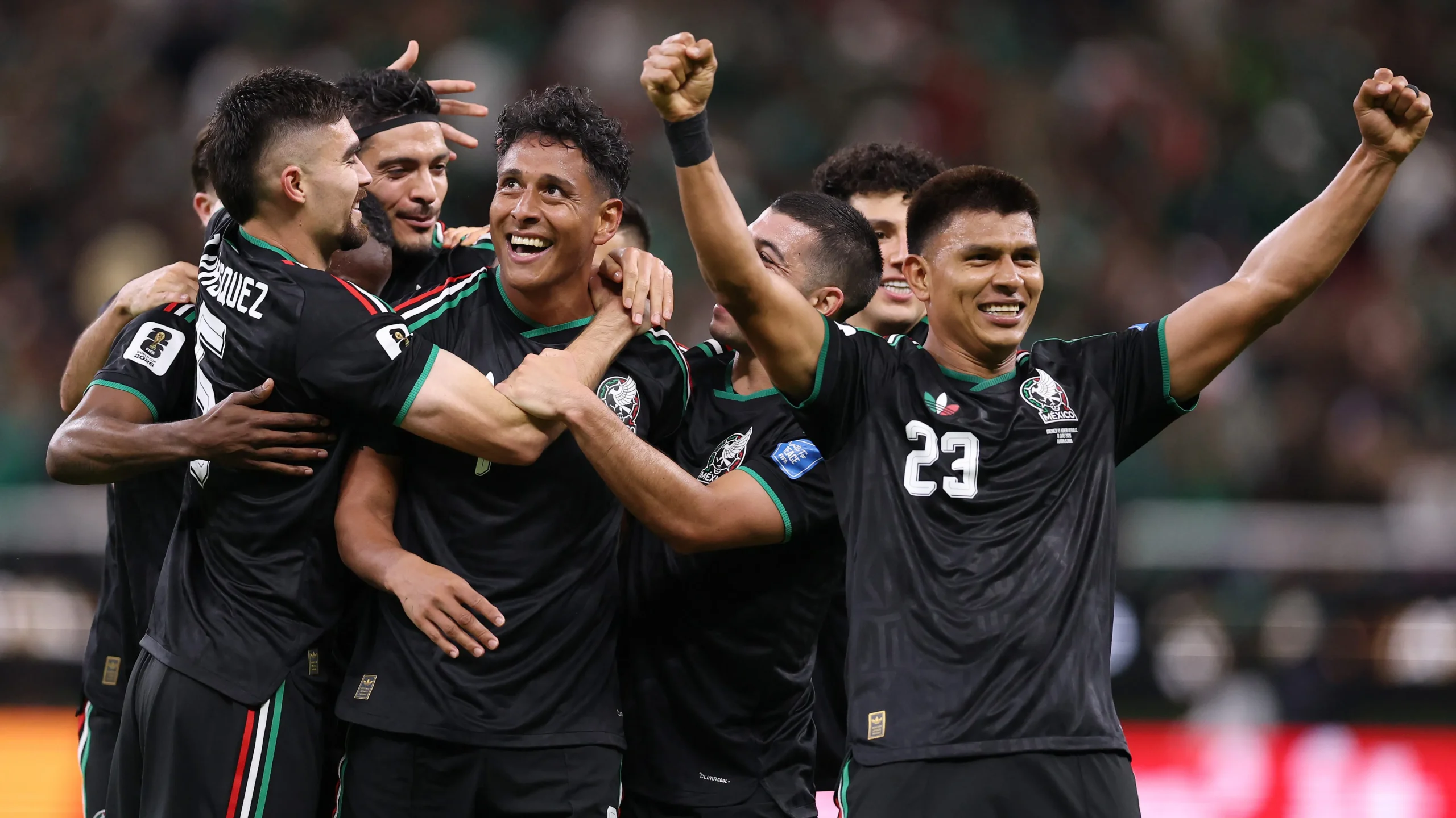 Luis Romo decide e México avança na Copa do Mundo - Imagem do artigo original