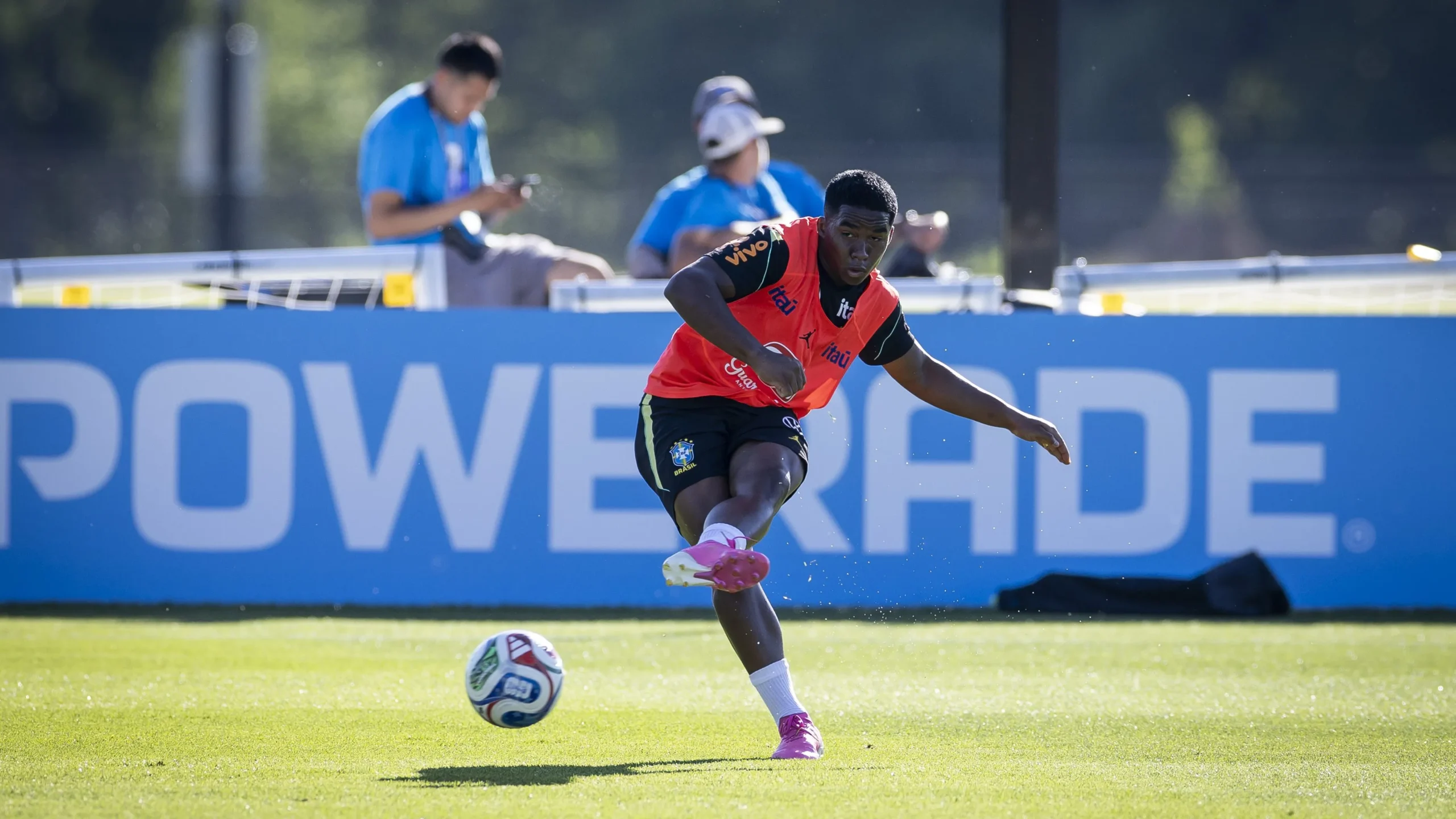Endrick titular: estrela pode decidir Brasil x Haiti na Copa - Imagem do artigo original