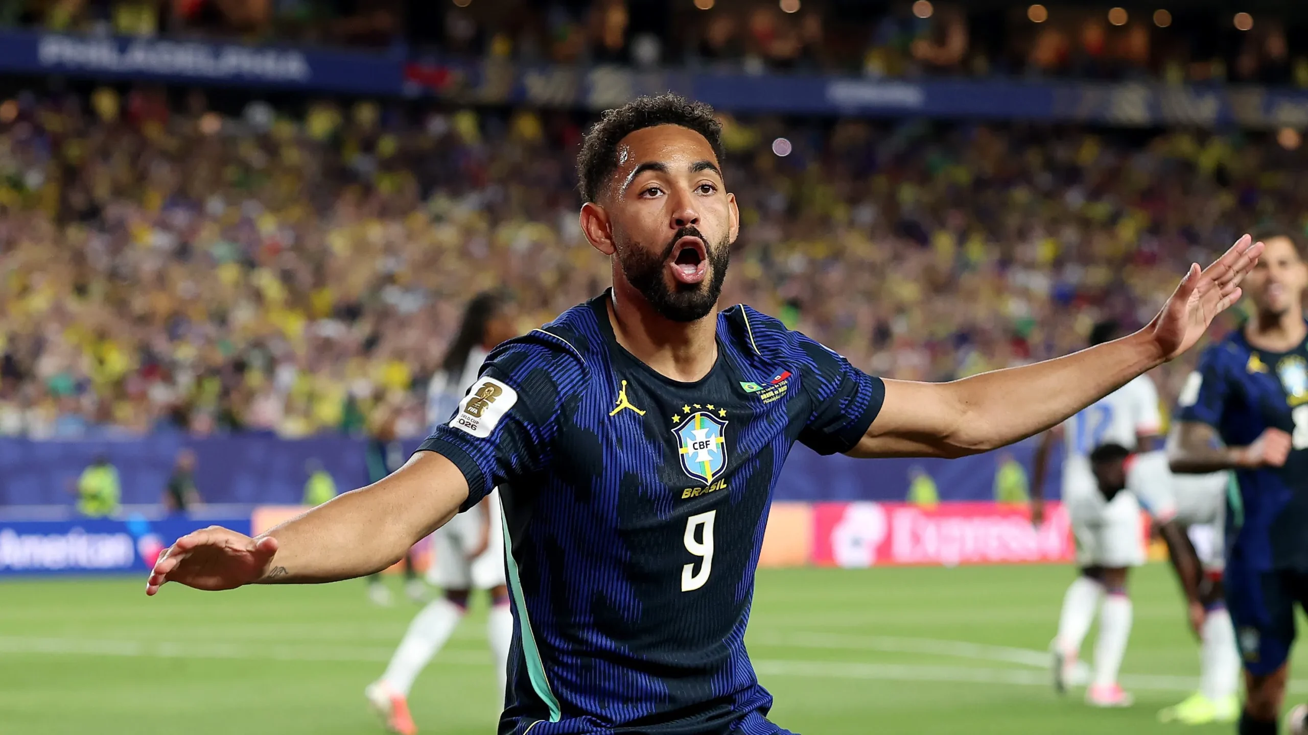 Copa do Mundo: Brasil goleia Haiti e expulsão polêmica - Imagem do artigo original